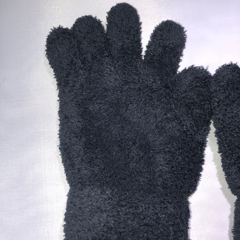 St. Johns Bay Black Fuzzy Knit Winter Gloves SJ-00-243-A Soft Plush Warm Cuffs - Picture 3 of 8